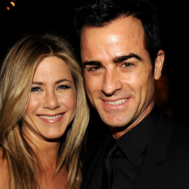 جينيفر انستون و جاستين ثيروكس في طريقهما إلى الطلاق