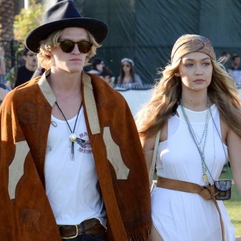 كودي سيمبسون وجيجي حديد