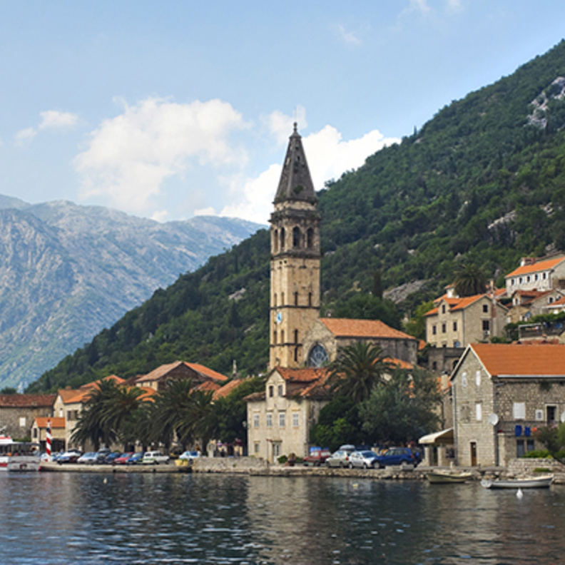 مونتينيغرو .. تجذب السيّاح بفضل الطبيعة الخلابة والمعاملة الوديّة