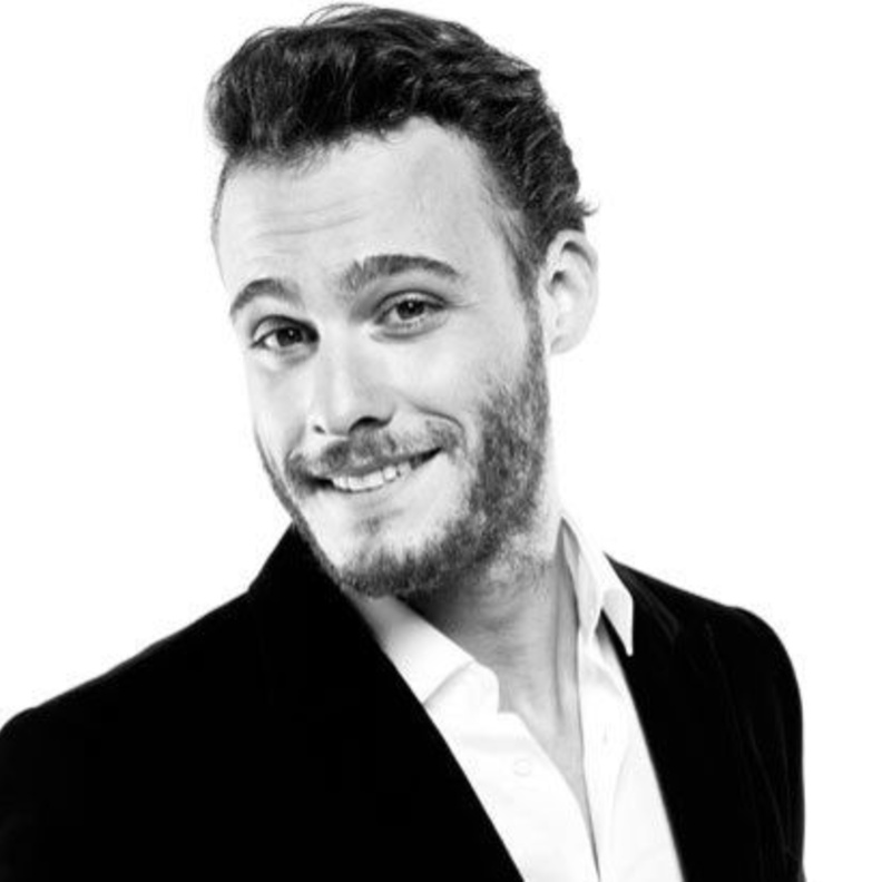 الممثل التركي كرم بورسين