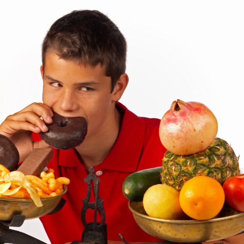 استبدل الحلويات بالطعام الصحي للمحافظة عي حياتك