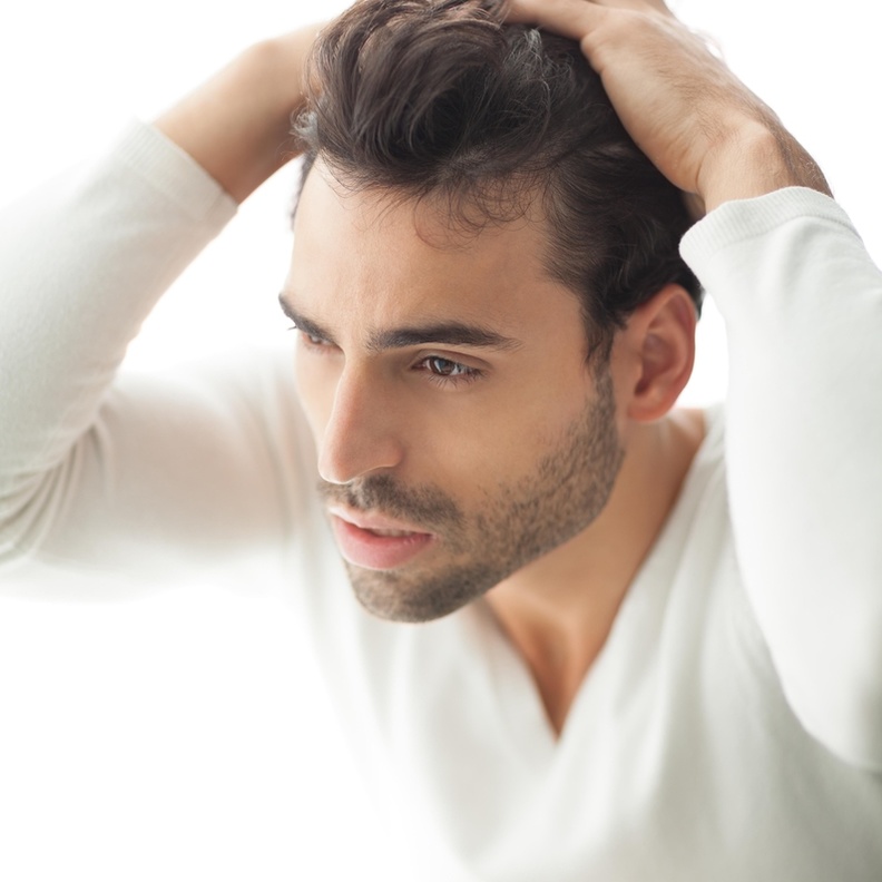 الشيب المبكر للرجل يمكن تاخيره