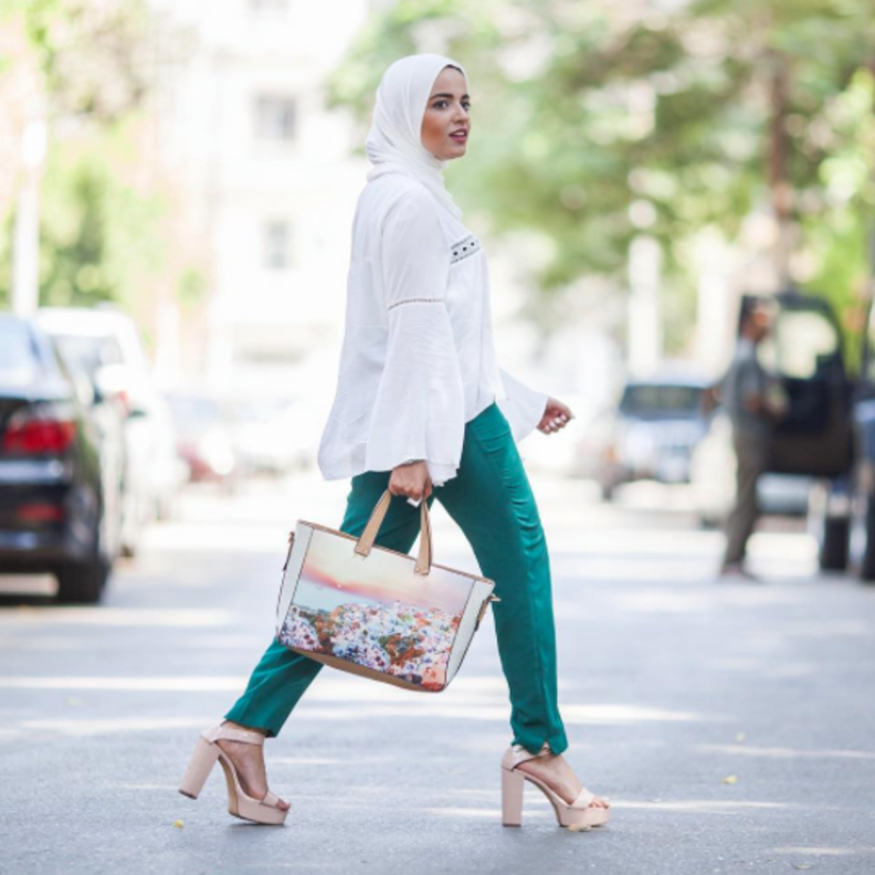 ستايل انيق وملفت لسحر فؤاد