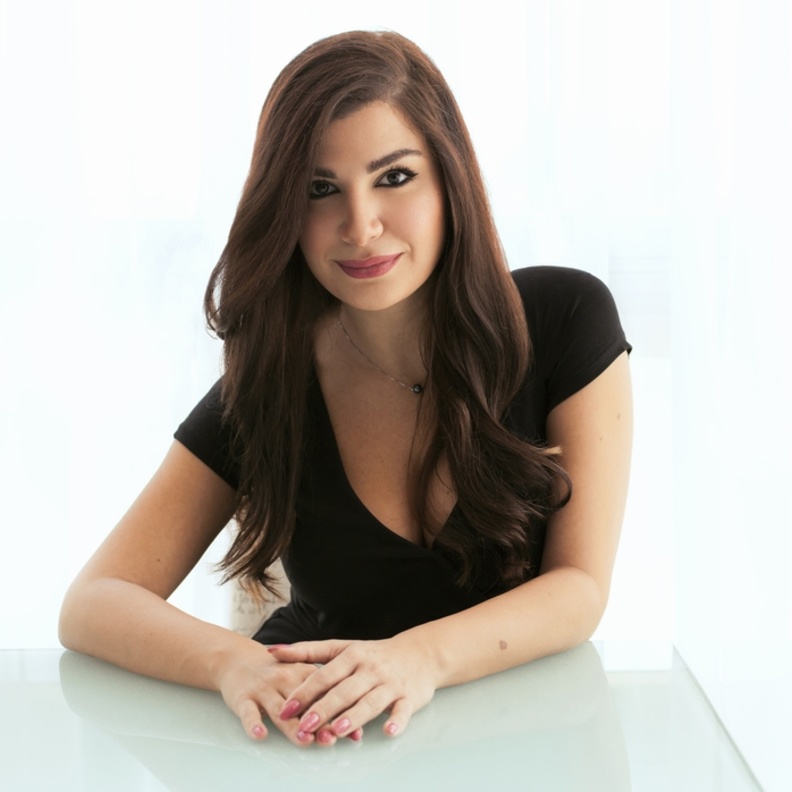 خبيرة التجميل رولا كرم