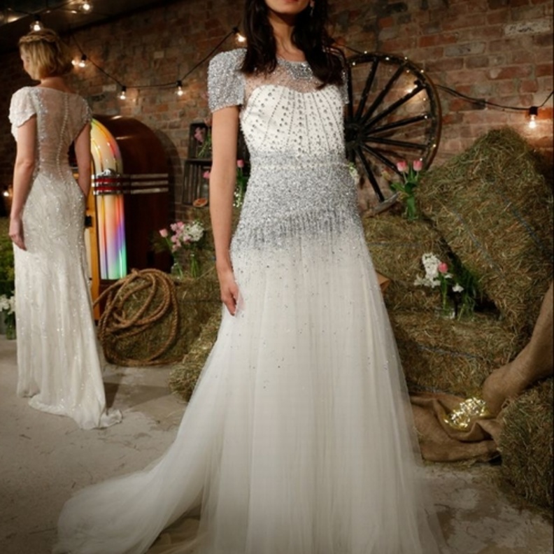 فساتين اعراس جيني بكهام Jenny Packham الرومانسية لربيع 2017