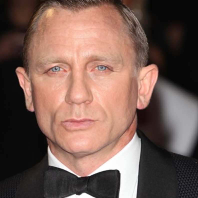 من سيخفف دانيال كريغ