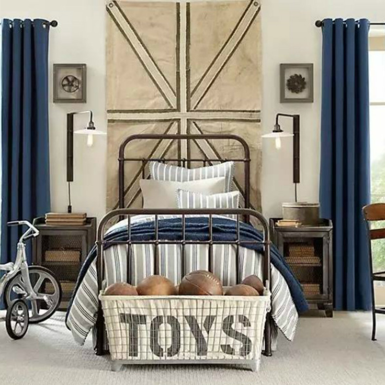 غرفة انيقة بالوان محايدة للصبي المولع بالرياضة