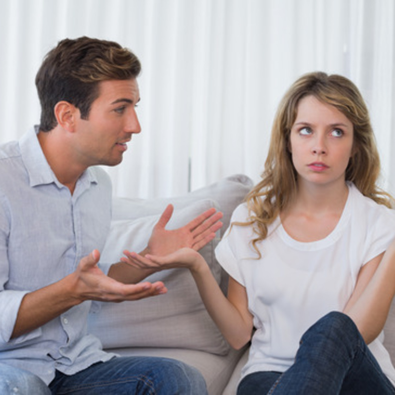 لدى وجود اي خلاف فرجل العذراء لا يتقبل المشاجرة ويميل للعناد