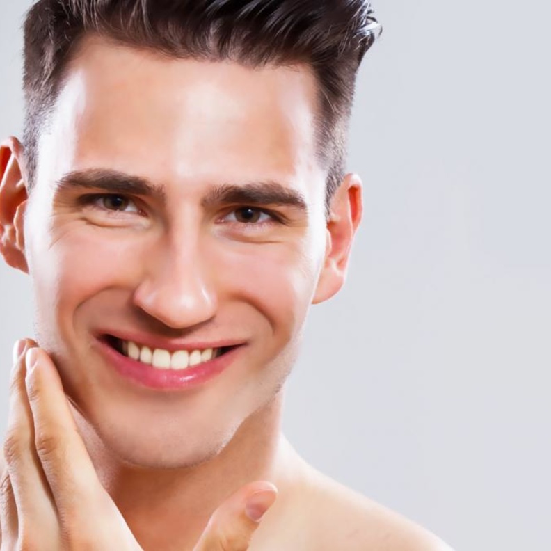هل يحق للرجل الاعتناء ببشرته يومياً؟