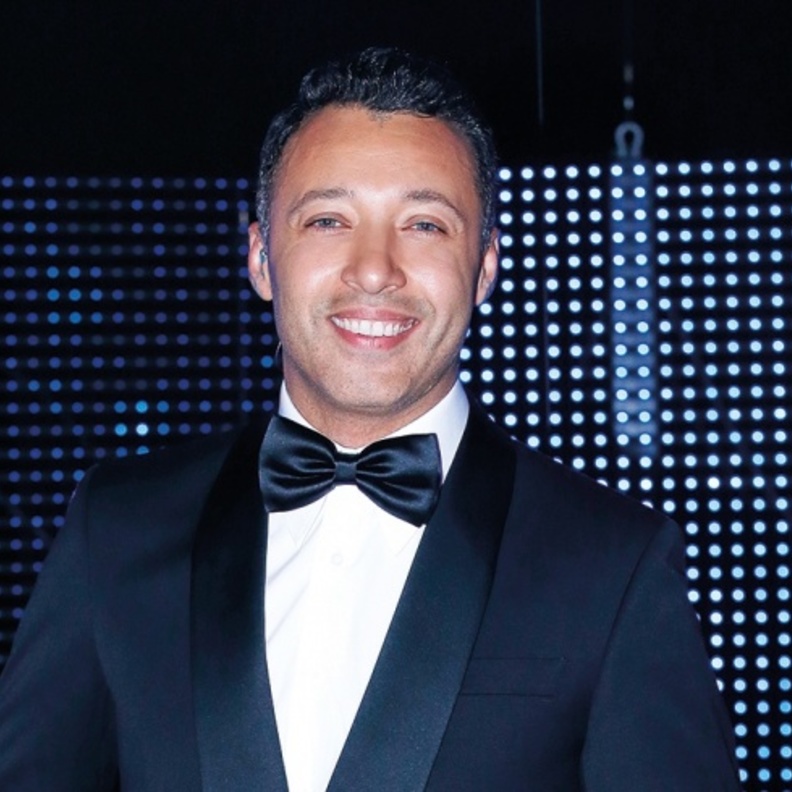 احمد فهمي بالزي الرسمي