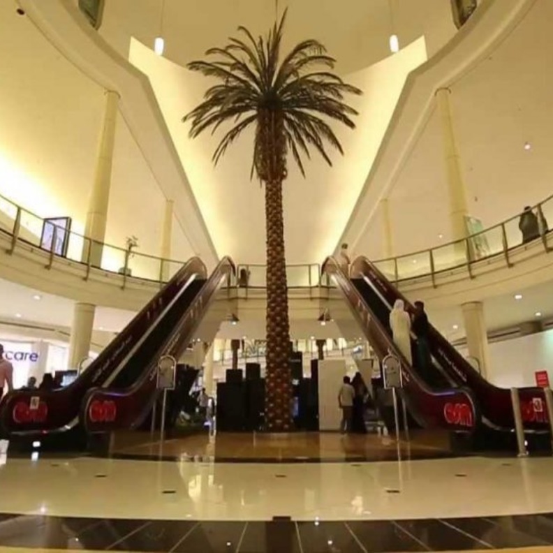 مركز غرناطة