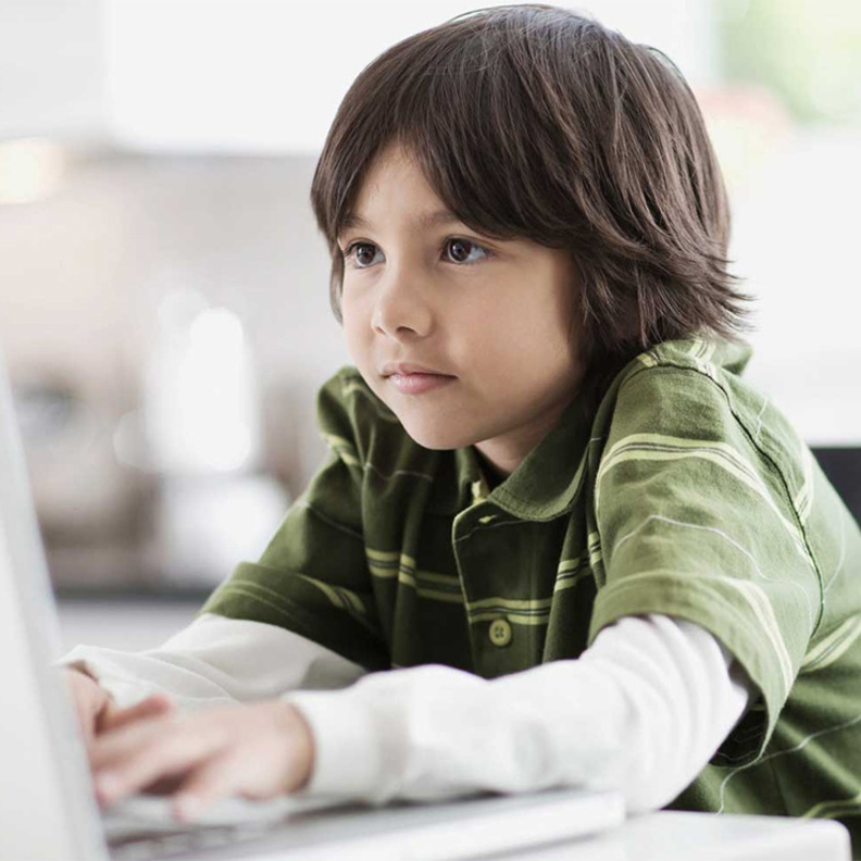 رغبة الأطفال على الشراء من المتاجر الإلكترونية  تتضاعف 3 مرات!