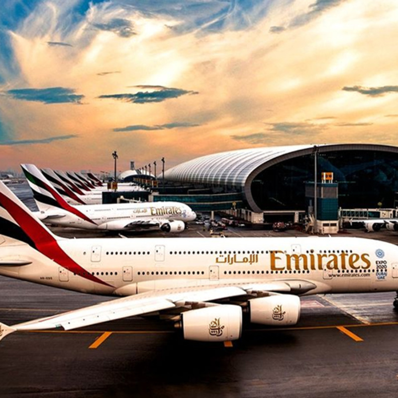 1.    طيران الإمارات