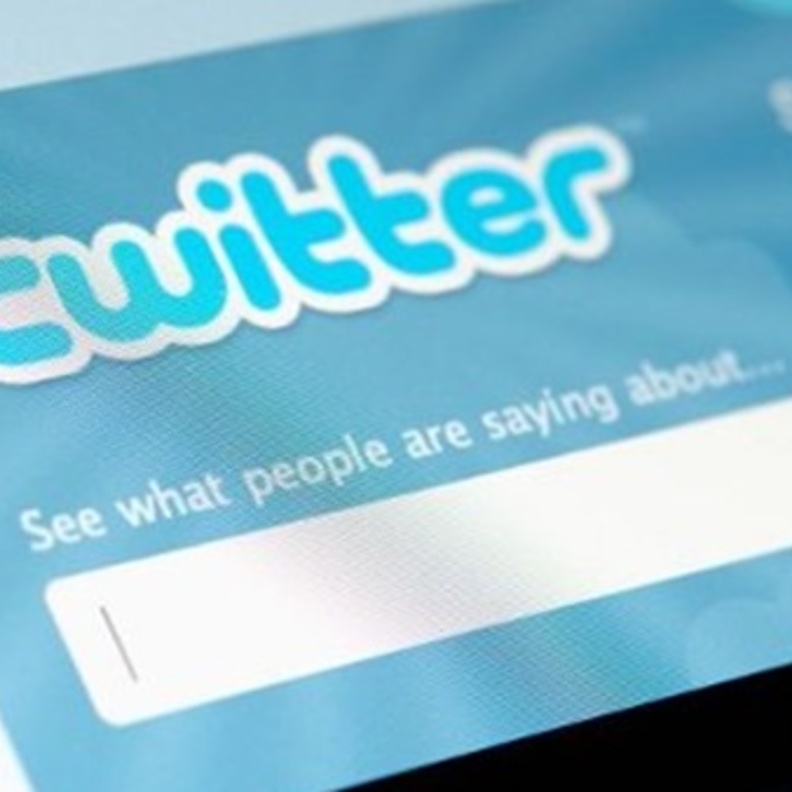 عيد الام على تويتر