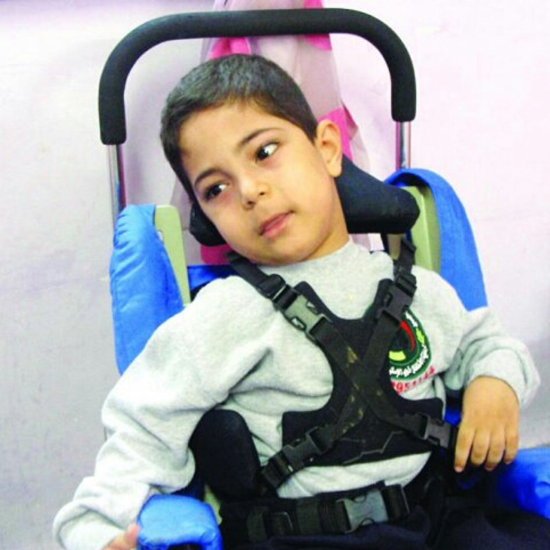 الاطفال المشلولين دماغيا