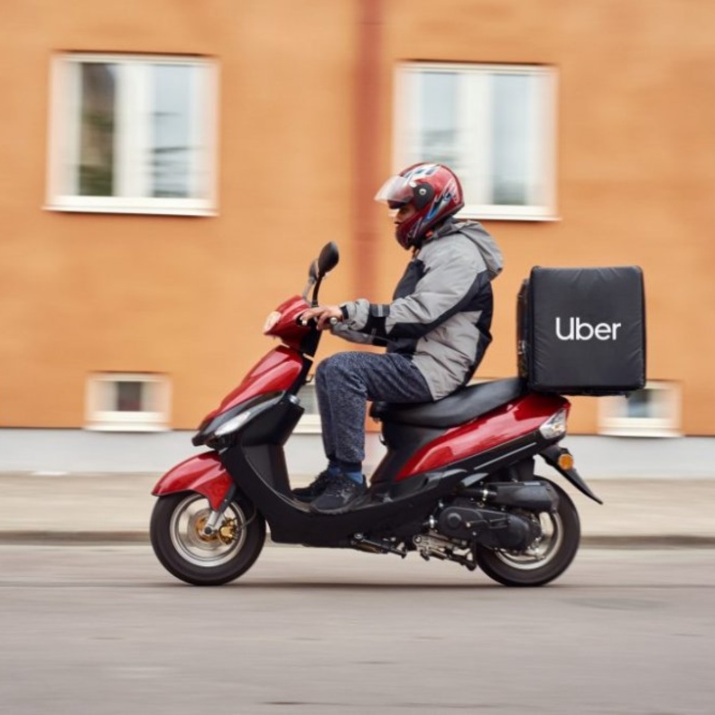 Uber Connect و Uber Direct خدمات نقل جديدة من أوبر