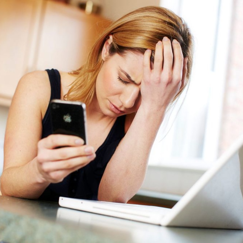 في السعودية النساء اكثر الفئات تواصلا مع مركز الادمان