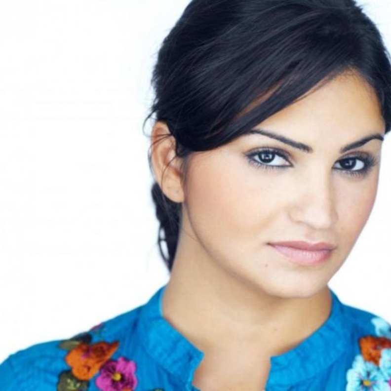 الممثلة و المخرجة عهد كامل