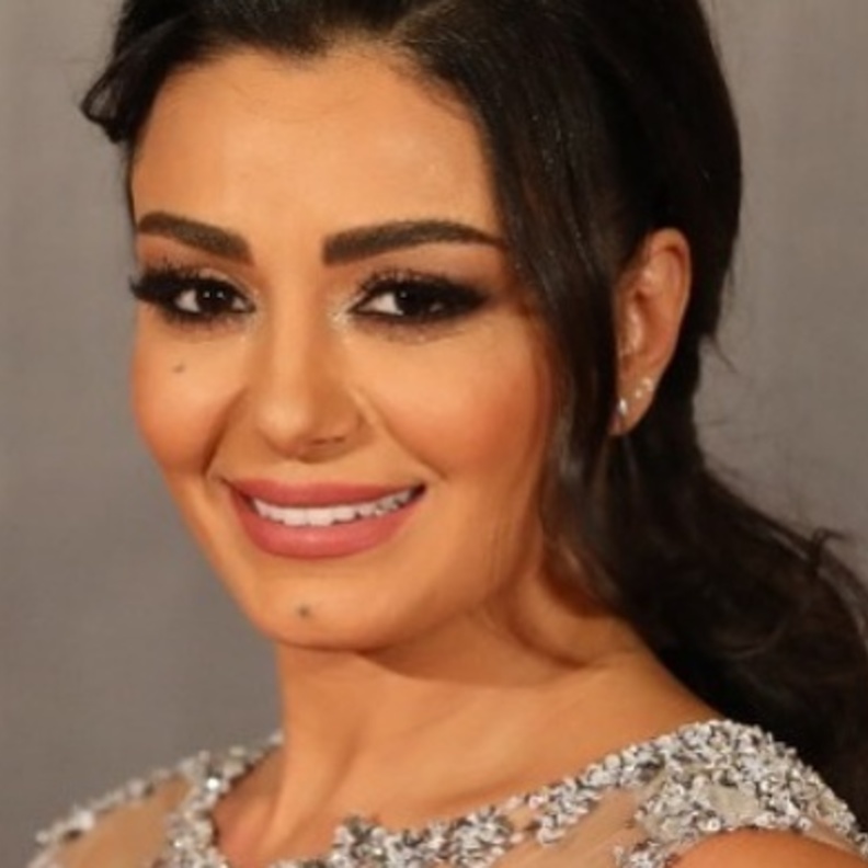 ديمة الجندي تحتفل بعيد ميلاد ابنتها