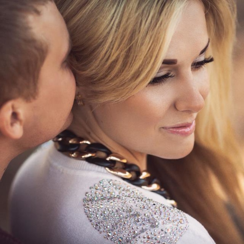 زوجي لا يسمعني كلاما معسولا .. دلع أم إحتياج أنثى؟