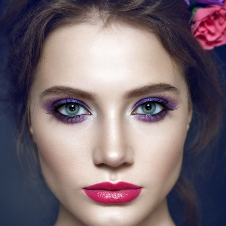 اختاري إطلالتك المفضلة باللون البنفسجي