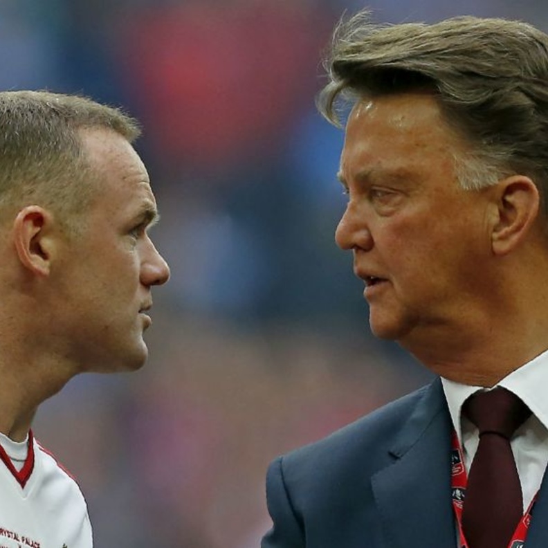 فان غال ينقذ نفسه