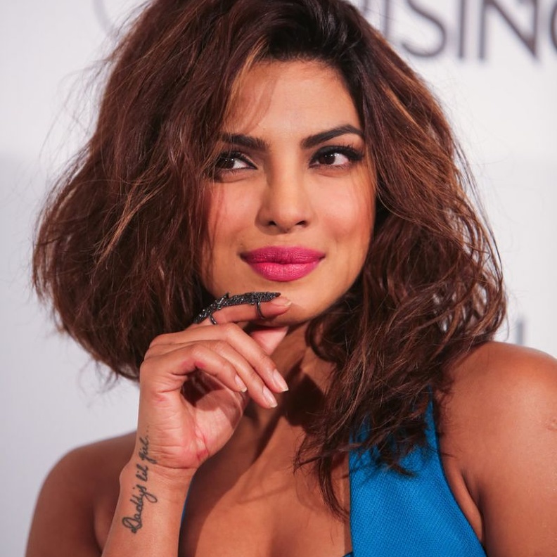 بريانكا شوبرا تثير جدلا حادا على تويتر