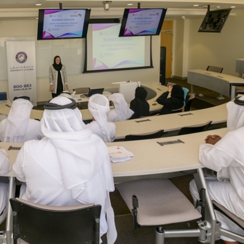 6 برامج تدريبية جديدة لتعليم العربية باللهجة الإماراتية في جامعة دبي