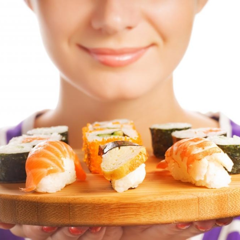 هكذا تجعلين السوشي وجبة صحية وقليلة السعرات الحرارية