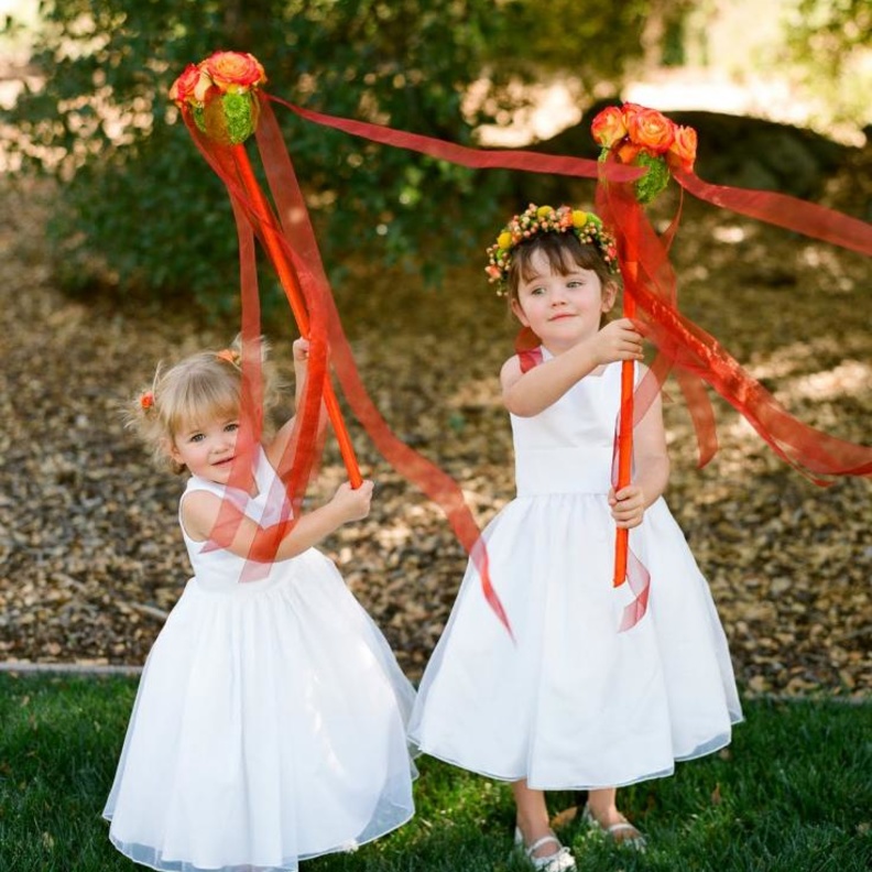 شرائط ملونة من الساتان ستسعد وتفرح فتيات الزهور