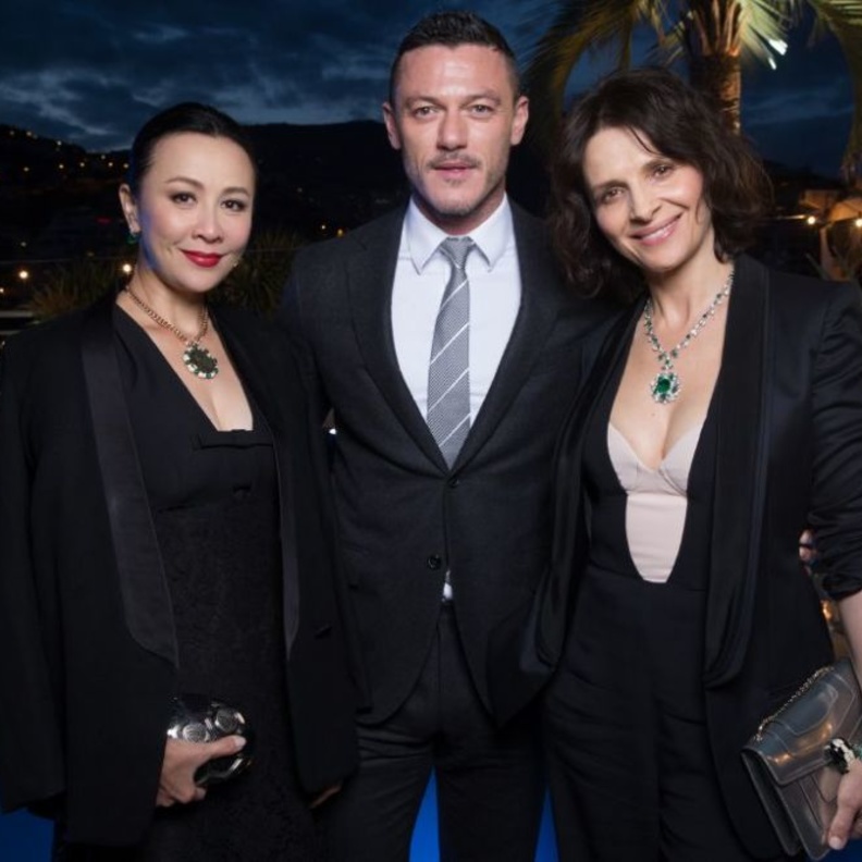 كارينا لو ولوك افينز وجوليات بينوش