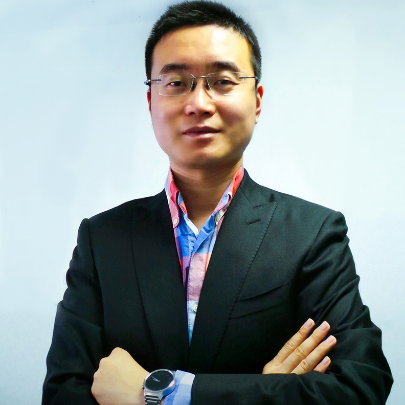 كريس سان بايغونغ، نائب رئيس علامة هون