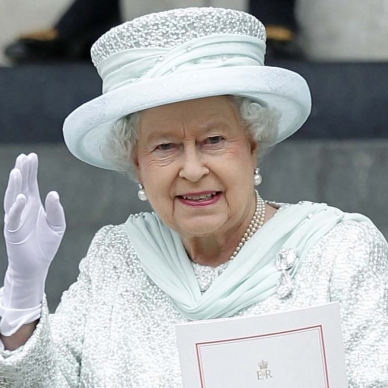 الملكة إليزابيث الثانية 