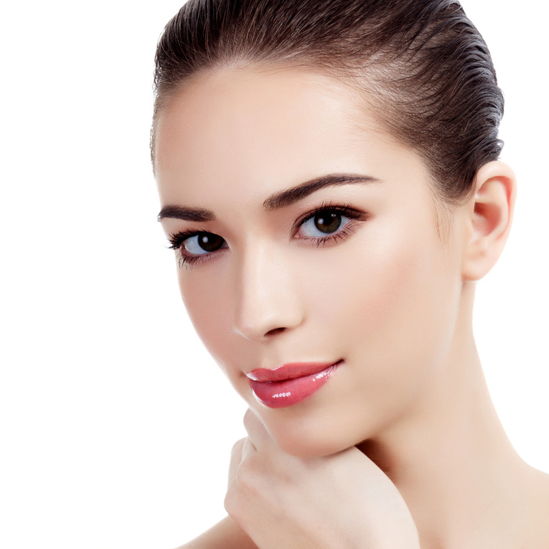  الوصفات الطبيعية تفتح لون بشرتك