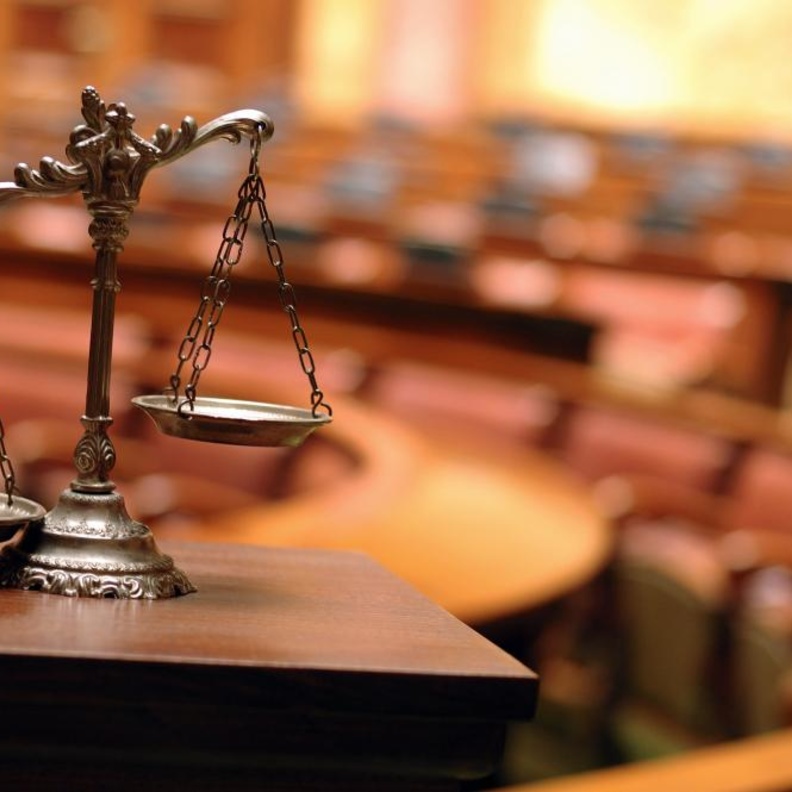 المرأة  السعودية تثبت وجودها في القضاء