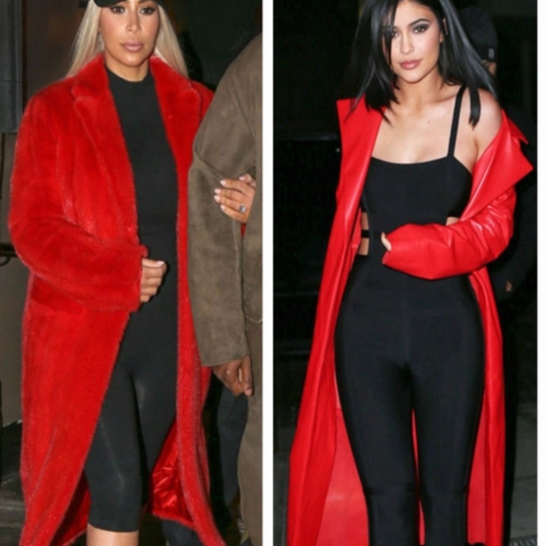 تختار كايلي نفس ألوان كيم