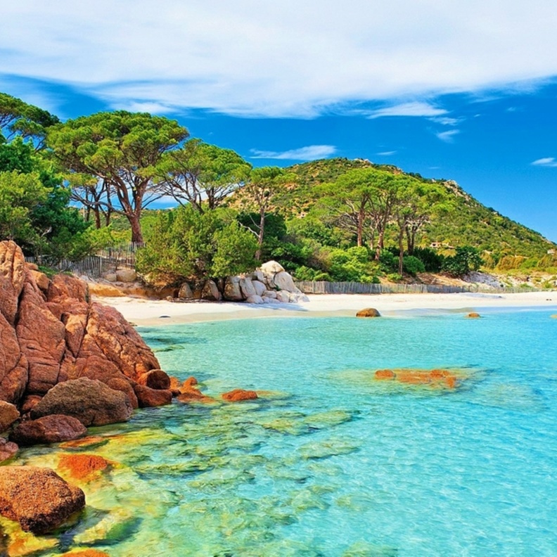 شاطئ  Palombaggia، جزيرة كورسيكا، فرنسا