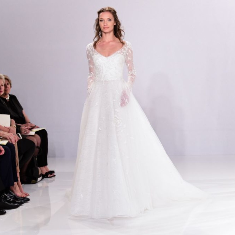 فستان عرس من مجموعة طوني ورد Tony Ward لربيع 2017