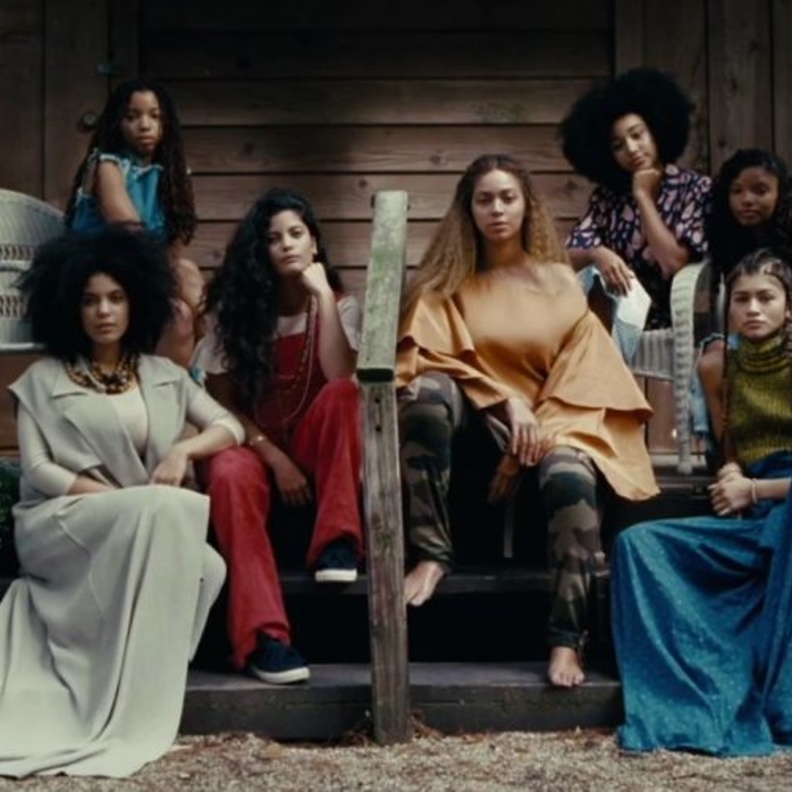 تويتر يشتعل بعد اطلاق بيونسيه لـ " lemonade"