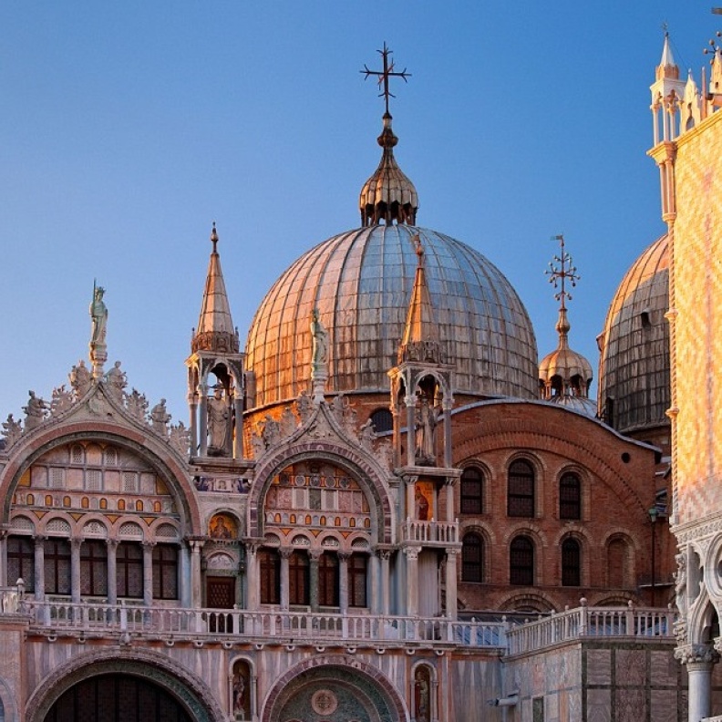 عراقة وتاريخ البندقية