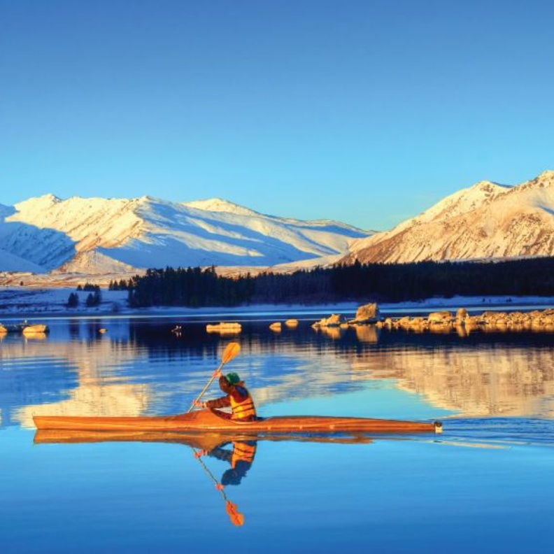 نيوزيلاندا فهي مليئة بالمناطق الطبيعية الساحرة التي تنافس في جمالها