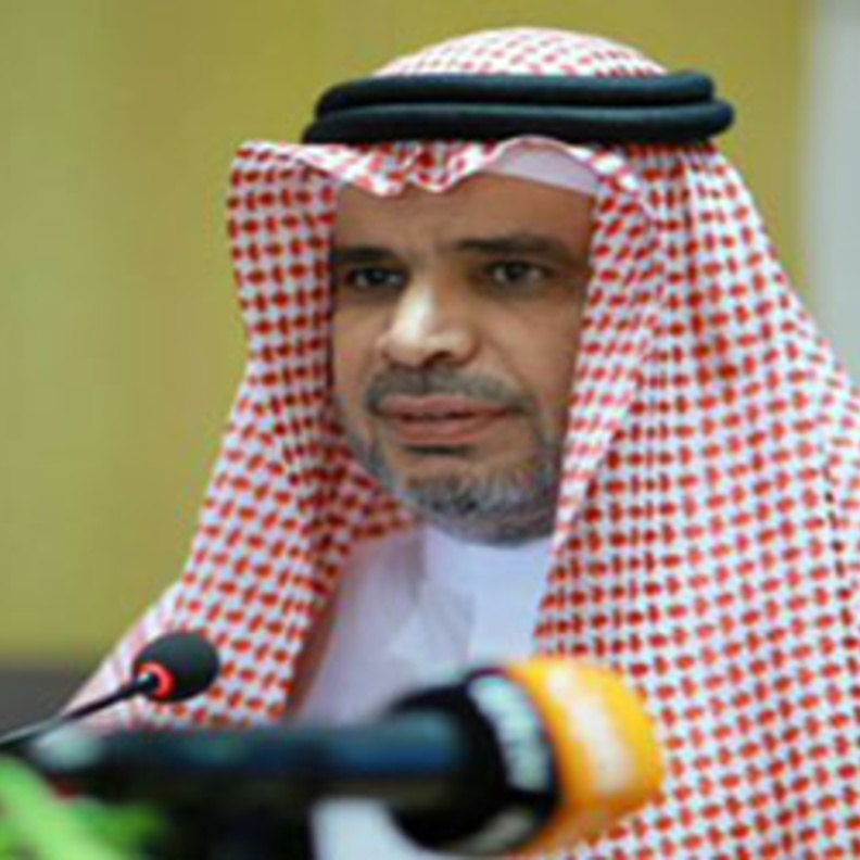 وزير التعليم الدكتور احمد العيسى