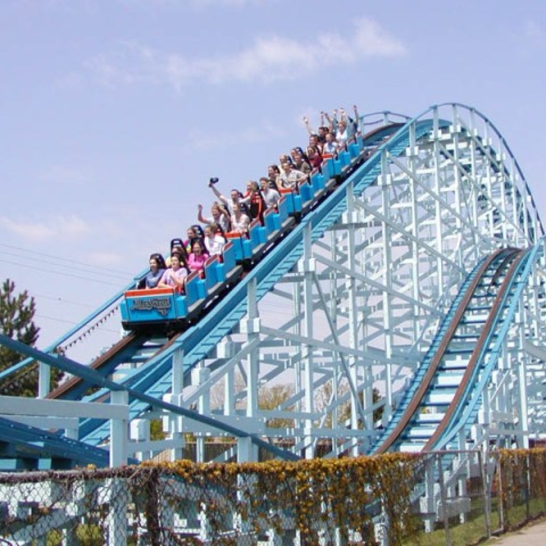 تضم الحديقة العديد من المرافق الترفيهية