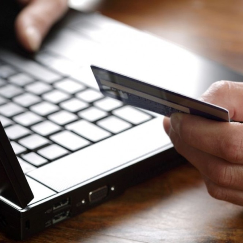 التسوق الالكتروني هوس سعودي جديد