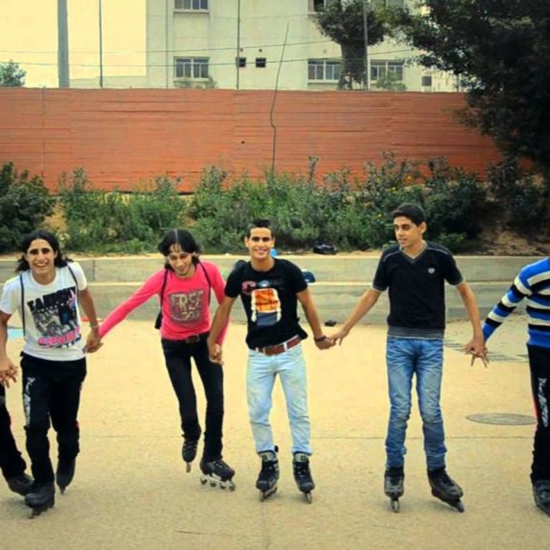 الرول سكيتليس للشباب فقط