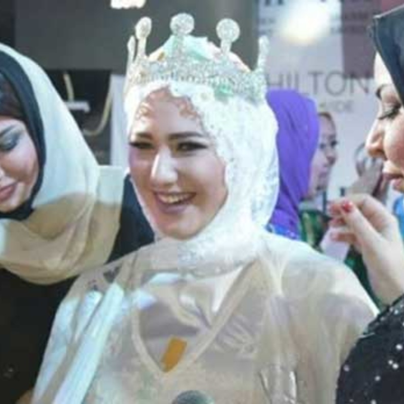 أميمة عزوز تتوج آية