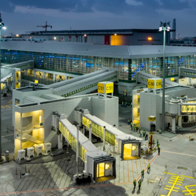 الـ" كونكورس دي" في مطار دبي الدولي