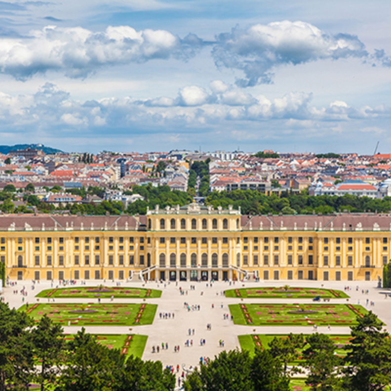  قصر شونبرون في العاصمة النمساوية فيينا .. متعة لحواسكم الخمس !