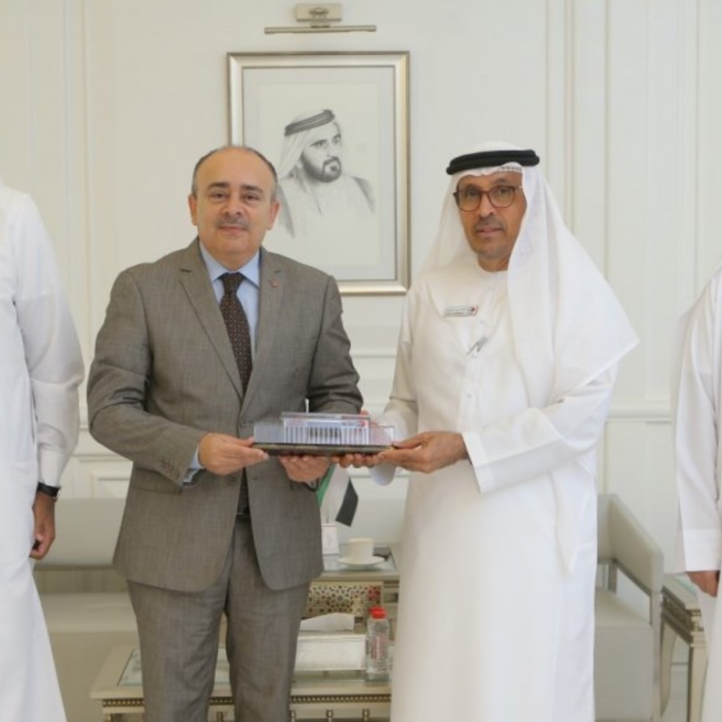 القنصل التونسي يشيد بخدمات محاكم دبي الذكية