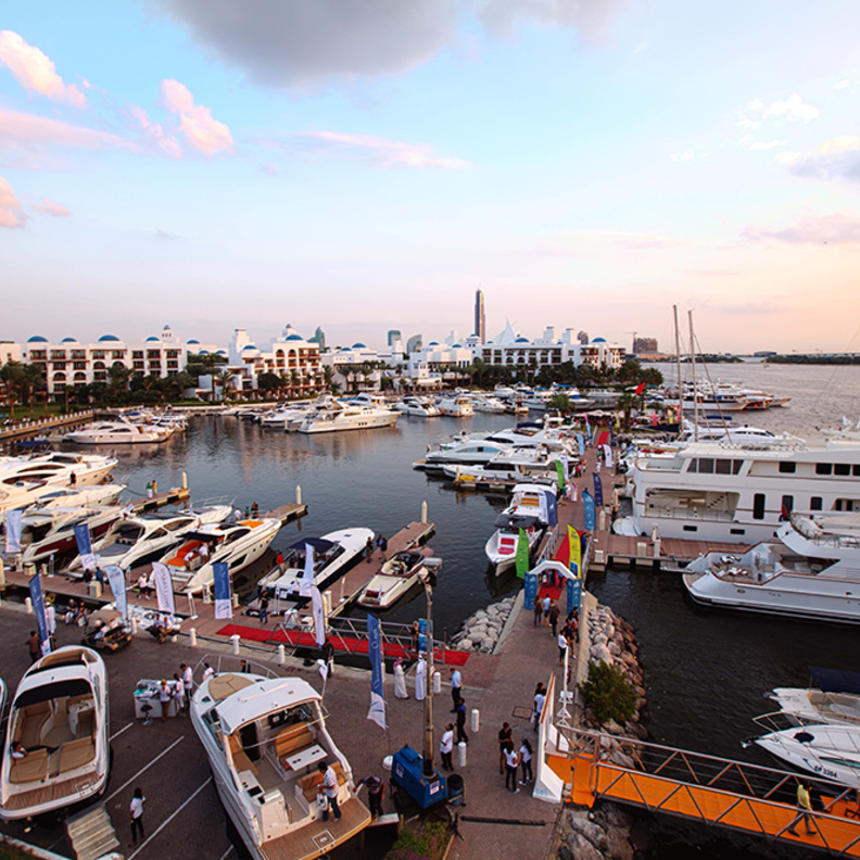 معرض دبي للقوارب واليخوت المستعملة